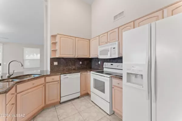 Saddlebrooke, AZ 85739,39074 S Casual Drive