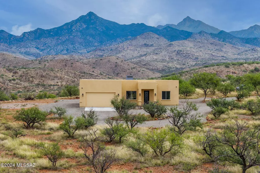 22 Vigas Lane, Rio Rico, AZ 85648