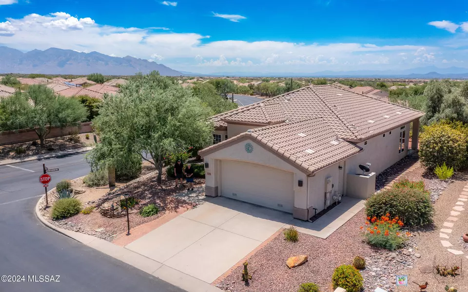 5231 W Winding Desert Drive, Marana, AZ 85658