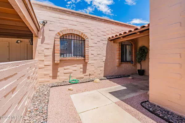 4258 E Presidio Road, Tucson, AZ 85712