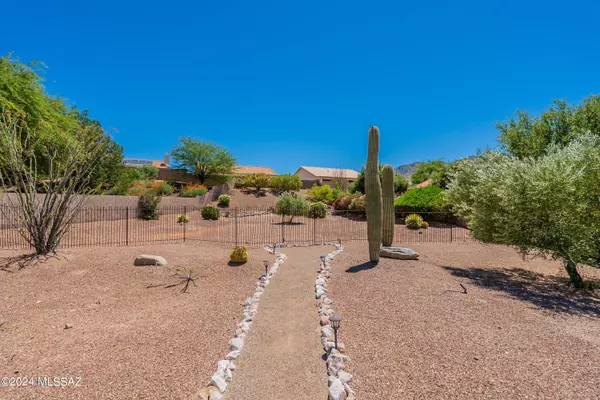 Saddlebrooke, AZ 85739,37085 S Rock Crest Drive