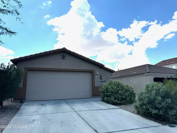 Tucson, AZ 85757,6676 S Blue Wing Drive