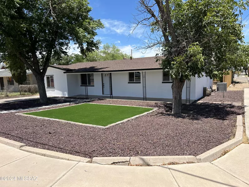 702 W Relation Street, Safford, AZ 85546