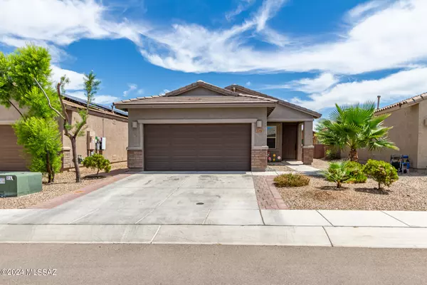 Sahuarita, AZ 85629,736 N Tree Mist Lane