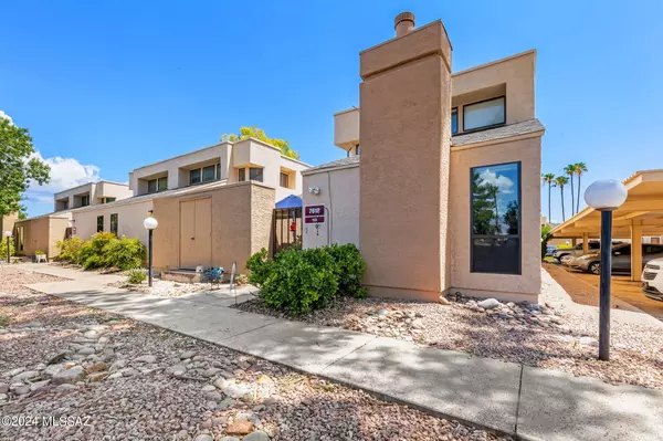 Tucson, AZ 85715,7618 E Callisto Circle #128