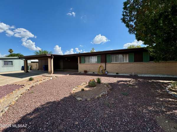 1461 N Arbor Circle, Tucson, AZ 85715