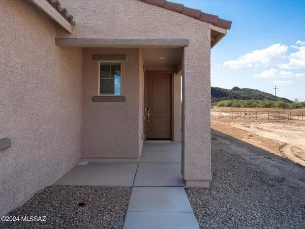 Marana, AZ 85743,9989 N Summerstone Avenue