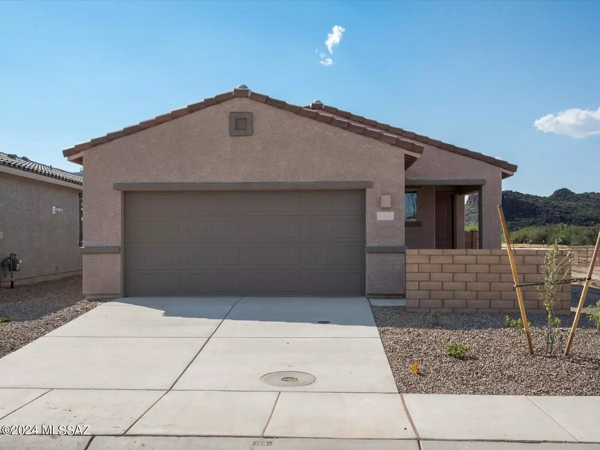 Marana, AZ 85743,9989 N Summerstone Avenue