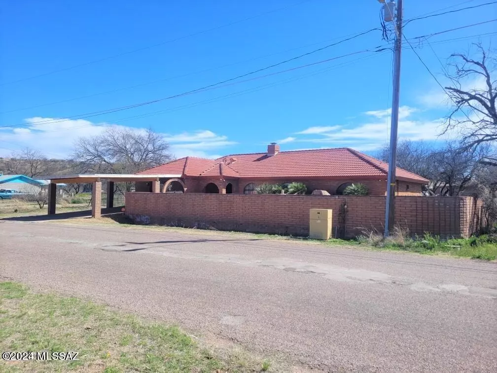 Rio Rico, AZ 85648,969 Circulo Golondrina