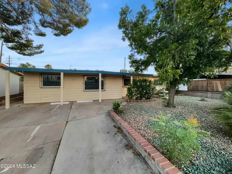 909 W King Street, Tucson, AZ 85705