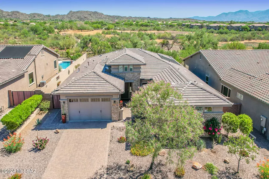 878 W Chrysanthia Court, Oro Valley, AZ 85755