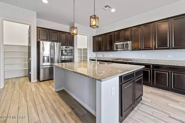 Vail, AZ 85641,9408 E Adriana Way