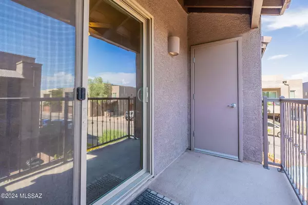 Tucson, AZ 85705,4146 N Thurston Lane #101