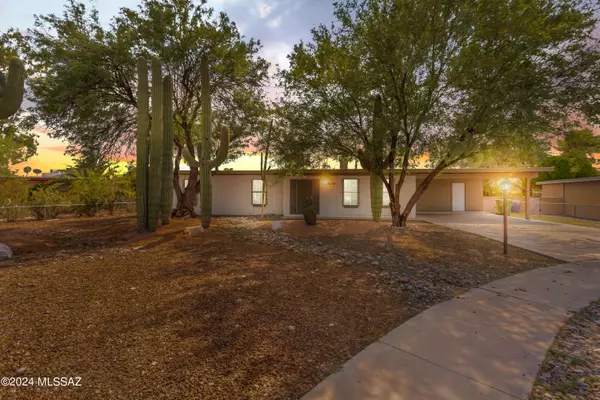 3032 S Prudence Road, Tucson, AZ 85730