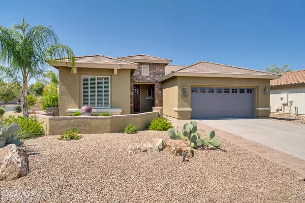 2158 E Apache Springs Lane, Green Valley, AZ 85614