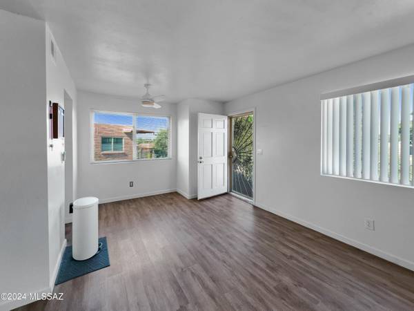 6641 E Calle Alegria  #D, Tucson, AZ 85715