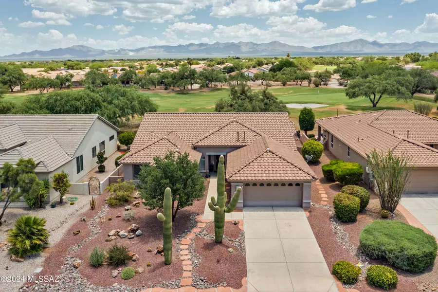 1276 N Sun Catcher Way, Green Valley, AZ 85614