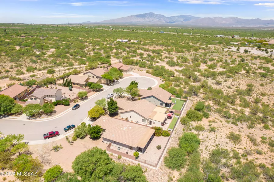 2089 W Cave Cotton Loop, Benson, AZ 85602