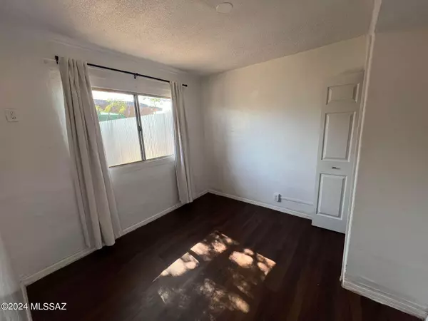 Tucson, AZ 85705,464 E Delano Street #1