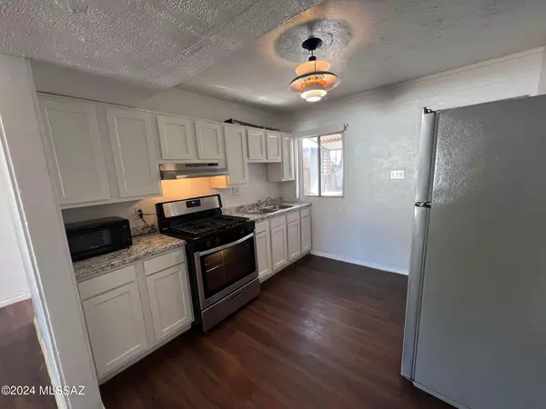 Tucson, AZ 85705,464 E Delano Street #1