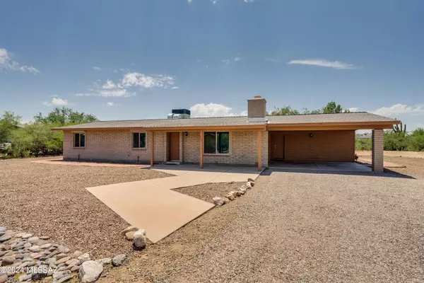 4261 N Sierra De Luna Place, Tucson, AZ 85749