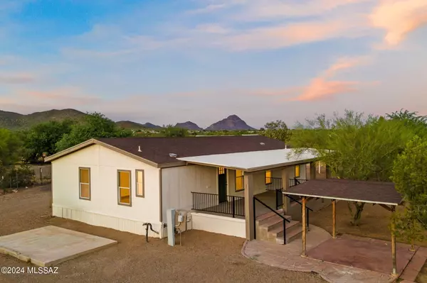 3670 S Gold Flower Avenue, Tucson, AZ 85735