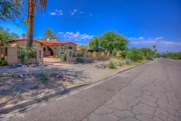 Tucson, AZ 85719,2110 E 8Th Street