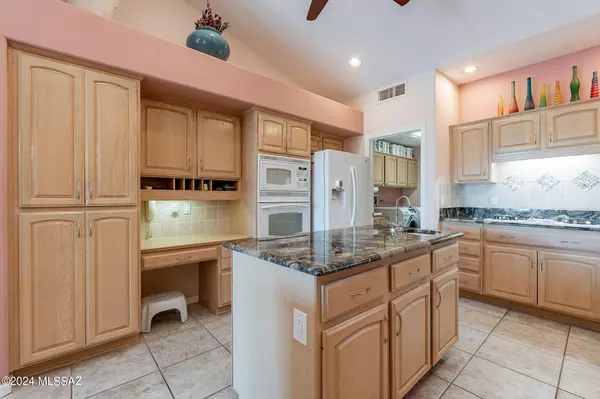 Saddlebrooke, AZ 85739,37376 S Desert Star Drive