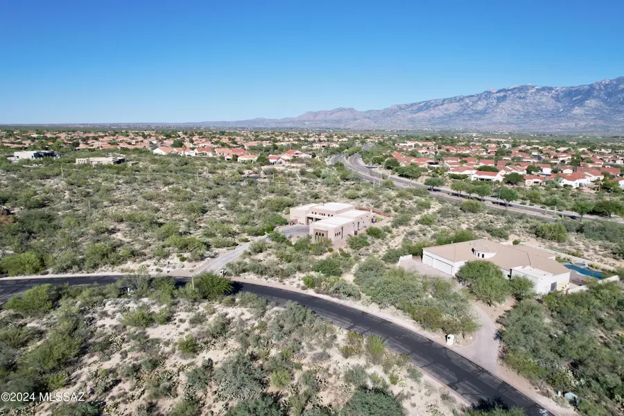 14122 N Silver Cloud Drive #8, Oro Valley, AZ 85755