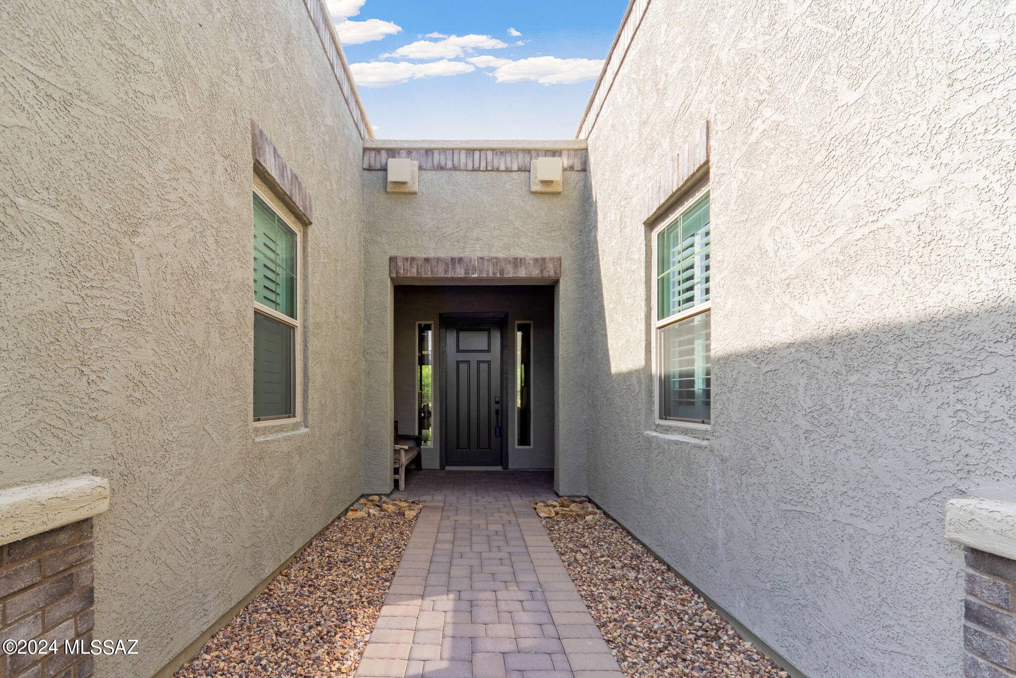 Tucson, AZ 85755,13453 N Mariposa Lily Drive
