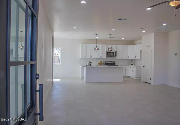 Arizona City, AZ 85123,15951 S Warren Place