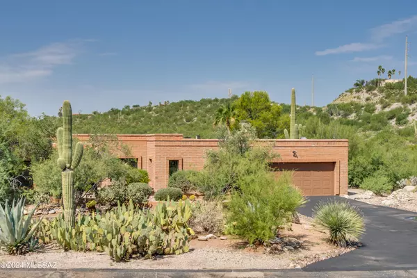 5465 N Post Trail,  Tucson,  AZ 85750