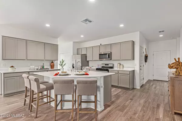 8702 W Orange Jubilee Drive, Marana, AZ 85653