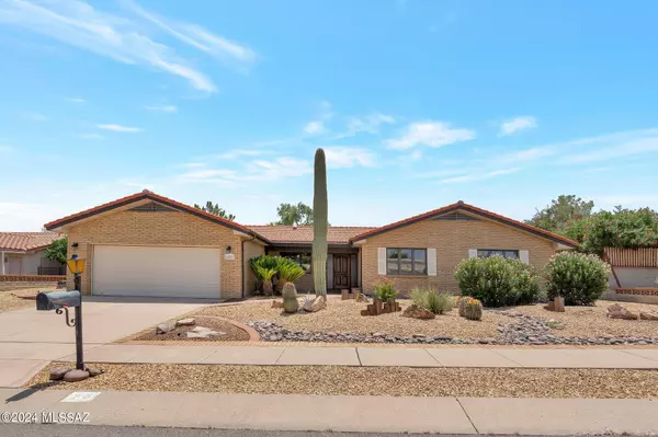 25 W Paseo Del Chino, Green Valley, AZ 85614