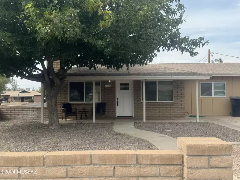 1136 W Paradise Circle, Safford, AZ 85546