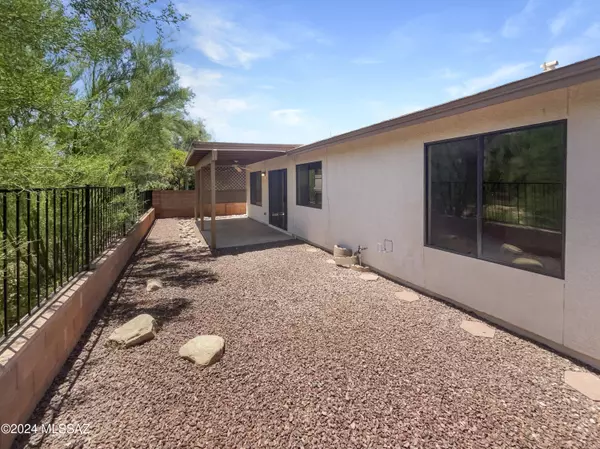 Tucson, AZ 85742,8534 N Winchester Creek Drive