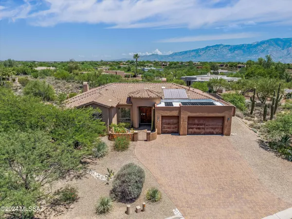 1202 W Portico Drive, Oro Valley, AZ 85755