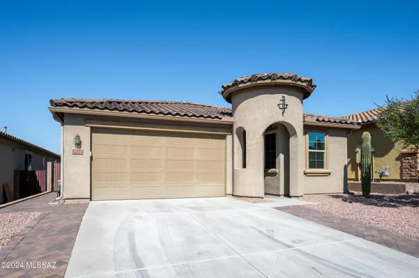 12117 N Golden Mirror Drive, Marana, AZ 85658