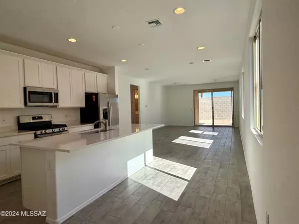 Tucson, AZ 85756,6037 E Campolina Trail