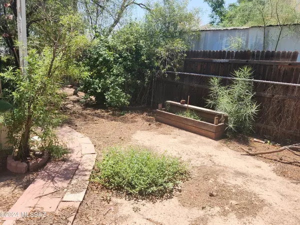 Tucson, AZ 85705,3010 W Carnauba Street