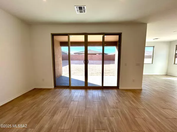 Tucson, AZ 85747,8026 S Borealis Way