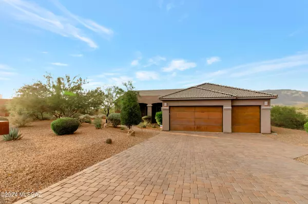 14425 E Willow Goldfinch Court, Vail, AZ 85641