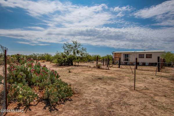 10990 S Cherokee Lane, Tucson, AZ 85736