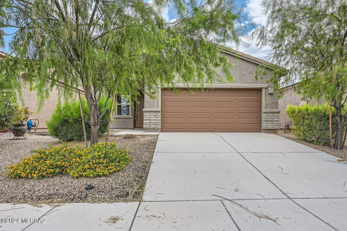 Sahuarita, AZ 85629,964 E Bottomlands Lane