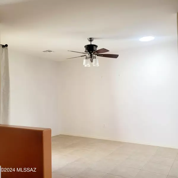 Sahuarita, AZ 85629,732 W Placita La Marquesa