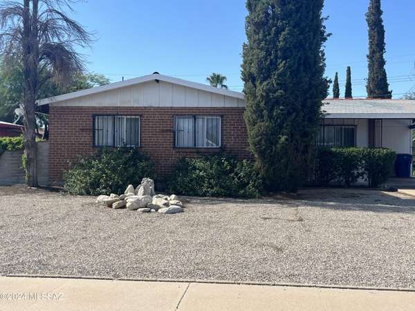 7058 E Calle Marte, Tucson, AZ 85710