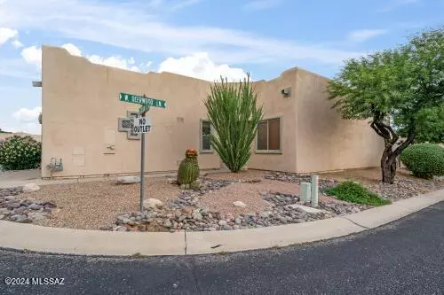 1200 N Chilson Court, Green Valley, AZ 85614