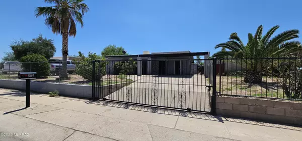 809 W Holladay Drive, Tucson, AZ 85706