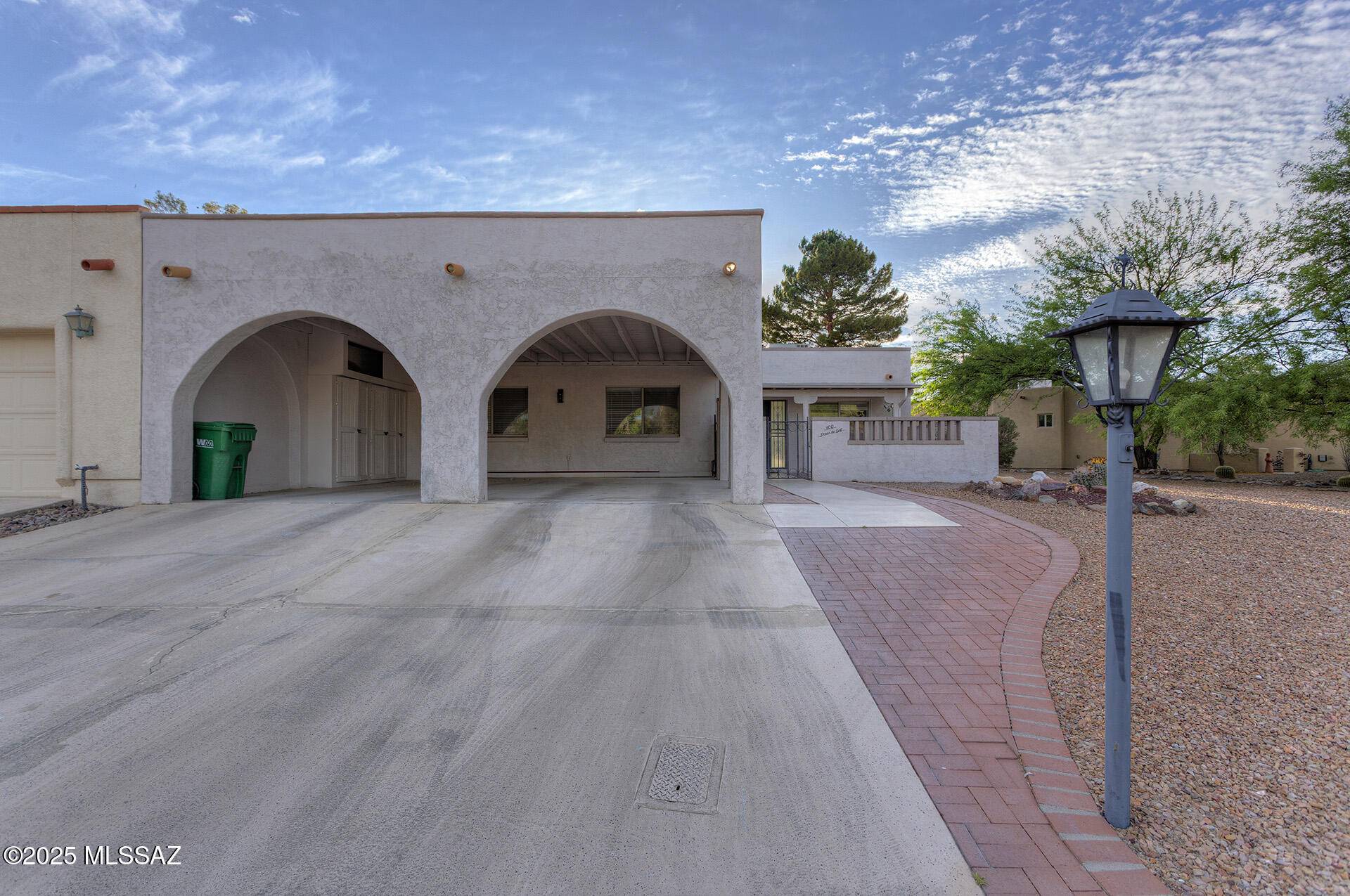 Green Valley, AZ 85614,100 E Paseo De Golf
