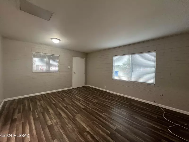 2722 S Coconino Vista, Tucson, AZ 85713